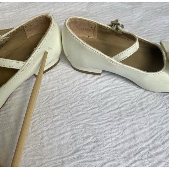 Toddler Girls Children's Place White Dress Shoes with Bow Patent Size 8 Toddler - Picture 8 of 13